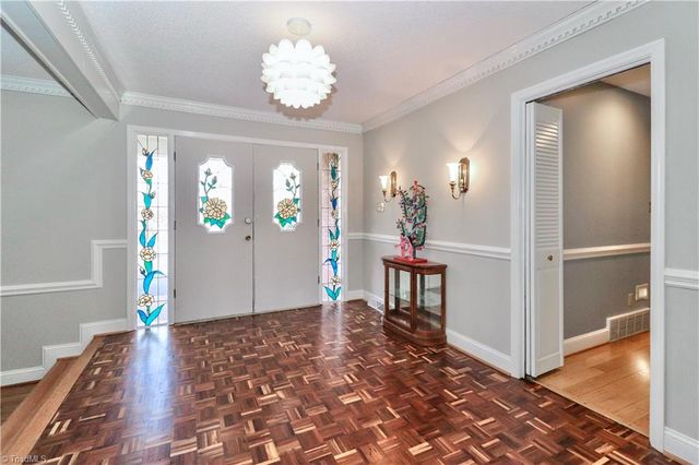 251 Gleneagles Road E, Statesville, NC 28625