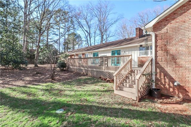 251 Gleneagles Road E, Statesville, NC 28625