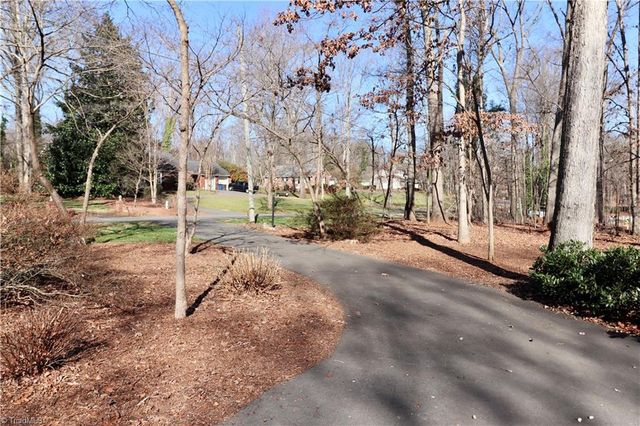 251 Gleneagles Road E, Statesville, NC 28625