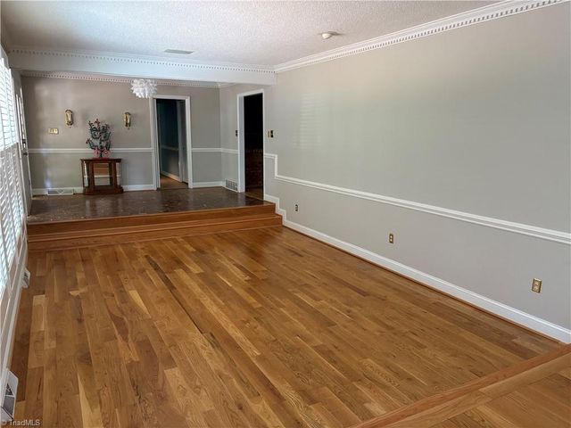 251 Gleneagles Road E, Statesville, NC 28625