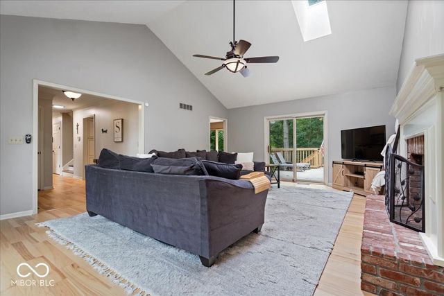 9127 Pinecreek Court, Indianapolis, IN 46256