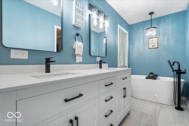 9127 Pinecreek Court, Indianapolis, IN 46256