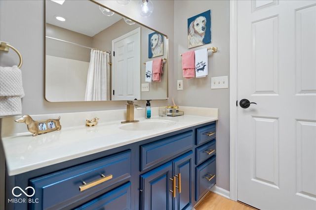 9127 Pinecreek Court, Indianapolis, IN 46256