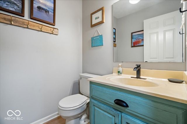 9127 Pinecreek Court, Indianapolis, IN 46256