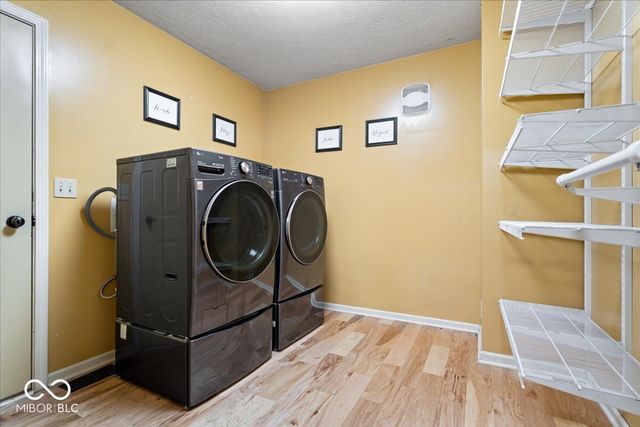 9127 Pinecreek Court, Indianapolis, IN 46256