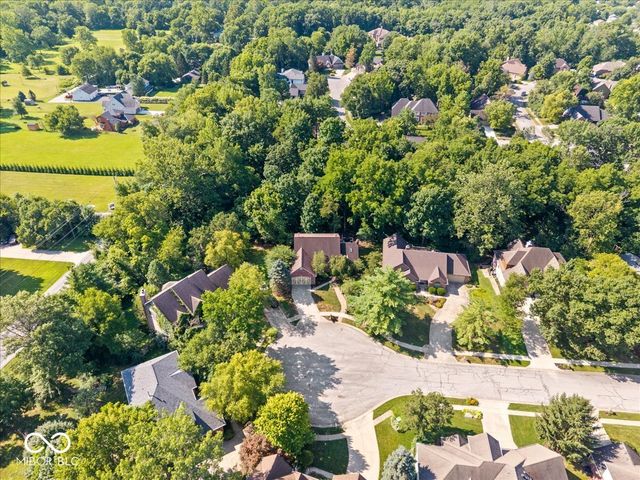 9127 Pinecreek Court, Indianapolis, IN 46256