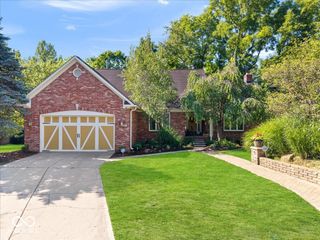 9127 Pinecreek Court, Indianapolis, IN 46256