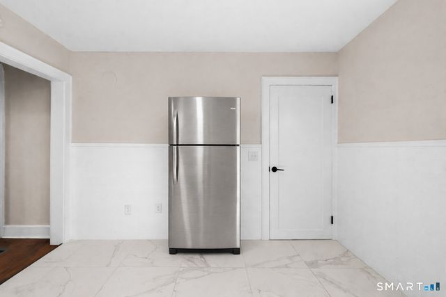 216-R West Thames Street, Norwich, CT 06360