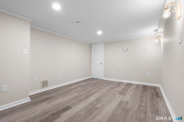 216-R West Thames Street, Norwich, CT 06360