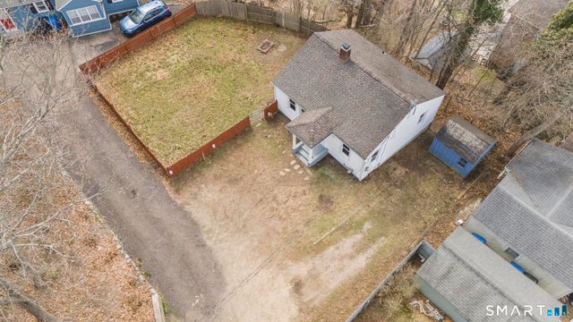 216-R West Thames Street, Norwich, CT 06360