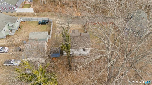 216-R West Thames Street, Norwich, CT 06360