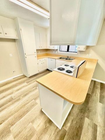 1204 Thomason Drive, Fort Walton Beach, FL 32547