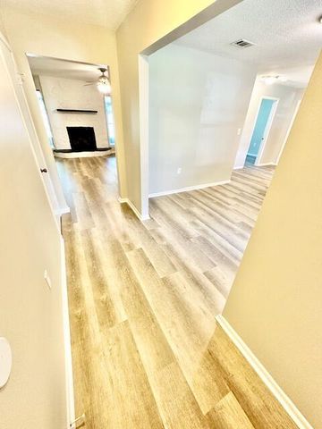 1204 Thomason Drive, Fort Walton Beach, FL 32547