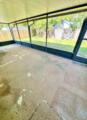1204 Thomason Drive, Fort Walton Beach, FL 32547