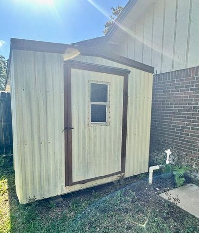 1204 Thomason Drive, Fort Walton Beach, FL 32547