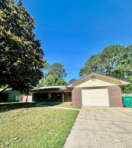 1204 Thomason Drive, Fort Walton Beach, FL 32547