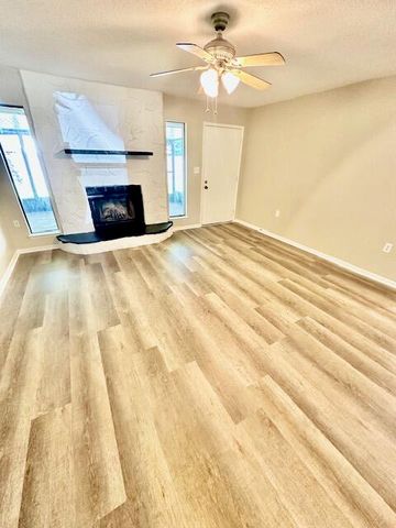 1204 Thomason Drive, Fort Walton Beach, FL 32547