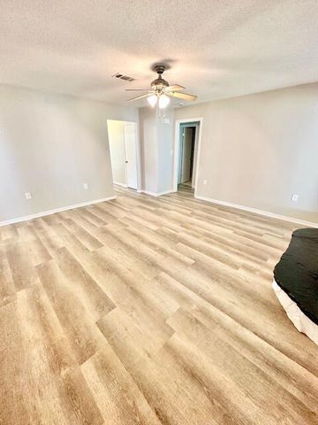 1204 Thomason Drive, Fort Walton Beach, FL 32547