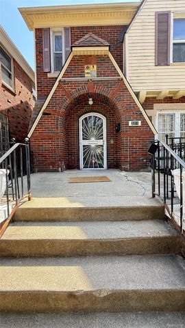 3211 Leslie Street, Detroit, MI 48238