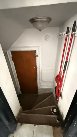 3211 Leslie Street, Detroit, MI 48238