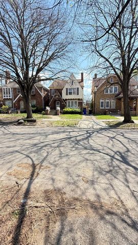 3211 Leslie Street, Detroit, MI 48238