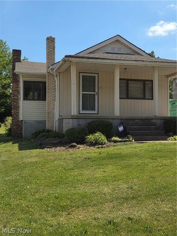 636 Lincoln Avenue, Struthers, OH 44471