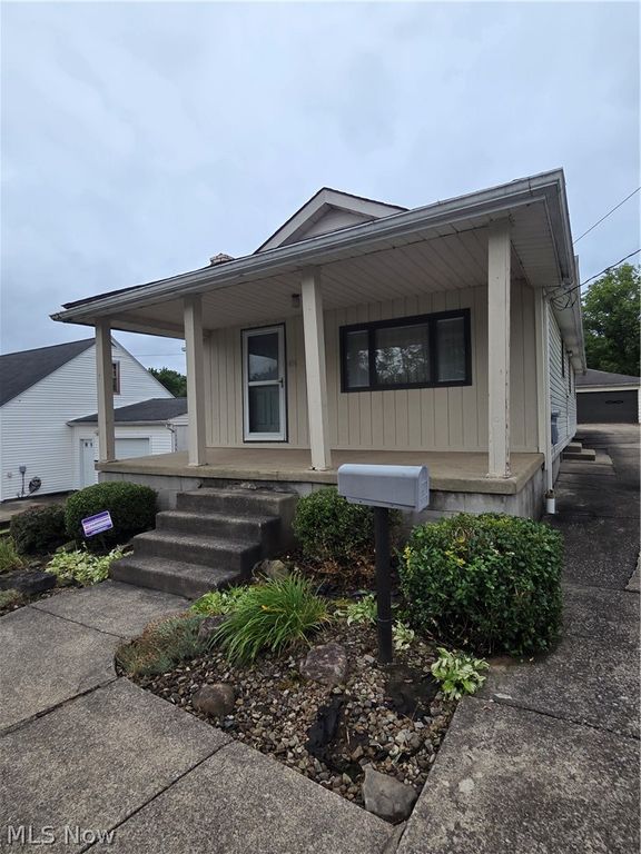 636 Lincoln Avenue, Struthers, OH 44471