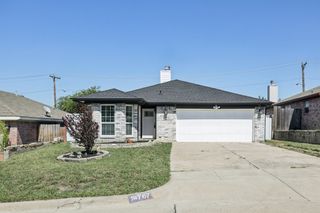 767 Deauville Circle E, Fort Worth, TX 76108