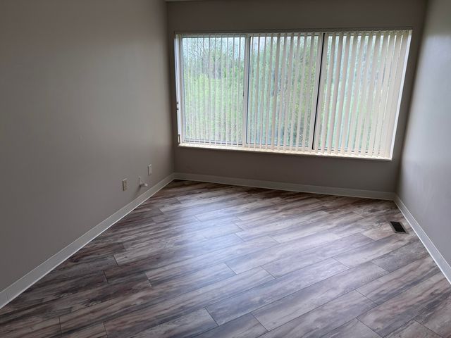 5930 Lovers Lane L1, Portage City, MI 49002
