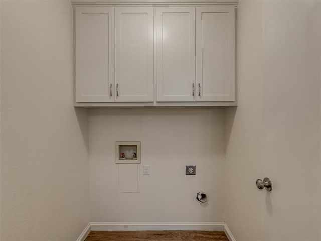 1015 SW 22nd Street, Moore, OK 73170