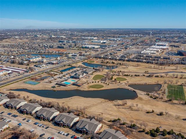 1015 SW 22nd Street, Moore, OK 73170