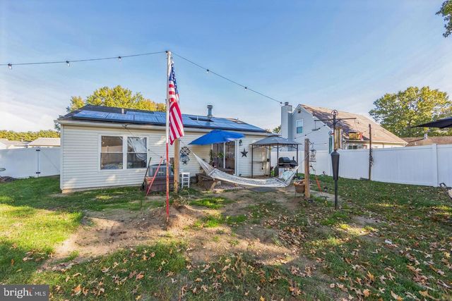 126 MEDLEY DR, Newark, DE 19713