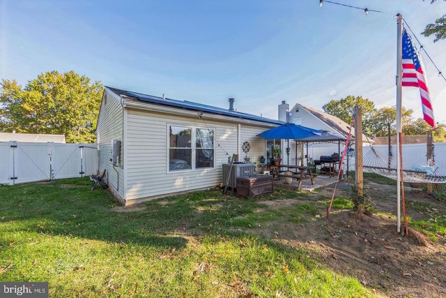 126 MEDLEY DR, Newark, DE 19713