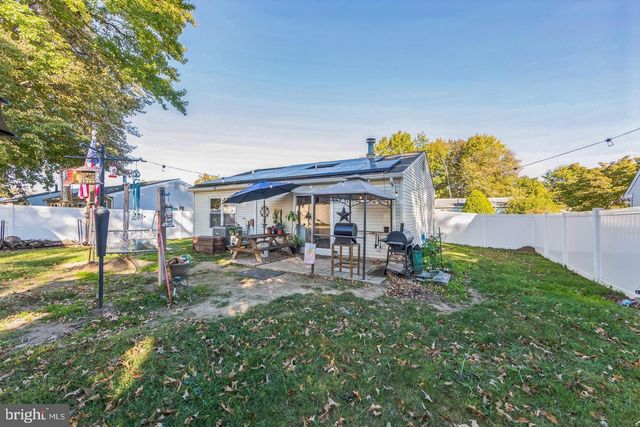 126 MEDLEY DR, Newark, DE 19713