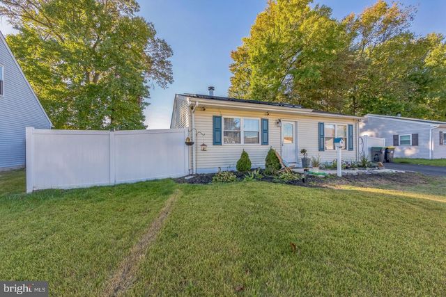 126 MEDLEY DR, Newark, DE 19713