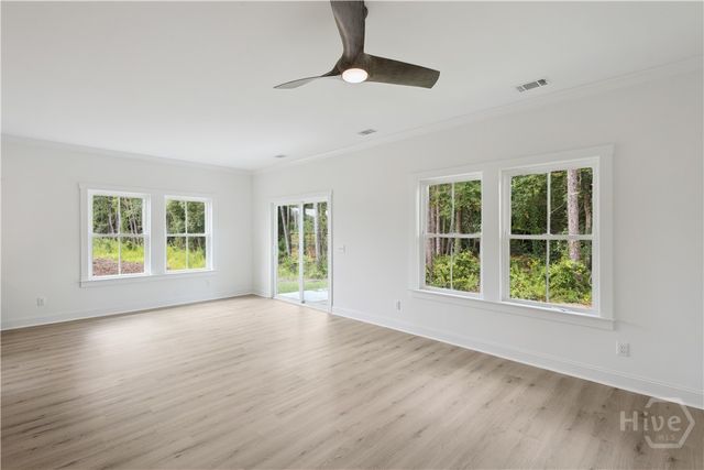 1044 Cottage Way, Darien, GA 31305