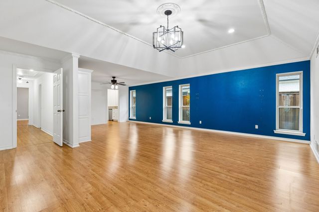 6218 Stonehill Drive, Dallas, TX 75254