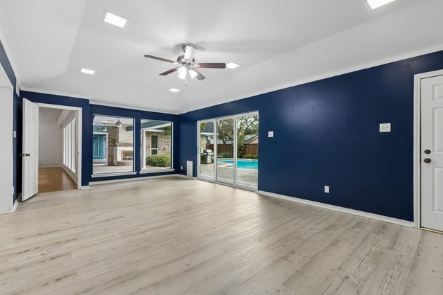 6218 Stonehill Drive, Dallas, TX 75254