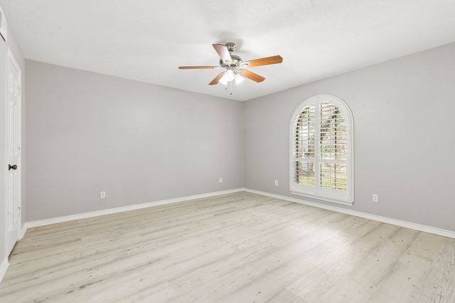 6218 Stonehill Drive, Dallas, TX 75254