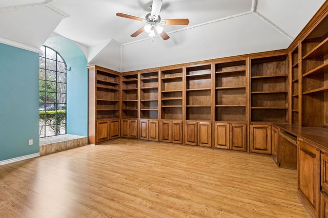 6218 Stonehill Drive, Dallas, TX 75254