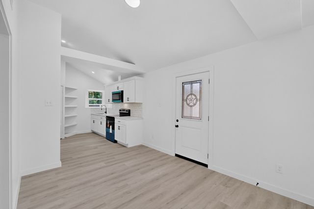 2607 Winter Oak Street, Dallas, TX 75227