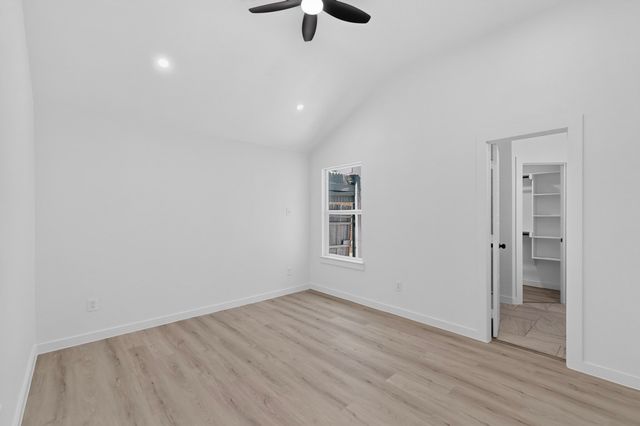 2607 Winter Oak Street, Dallas, TX 75227