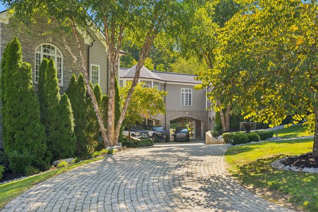 1255 Morning Glory CT, Brentwood, TN 37027