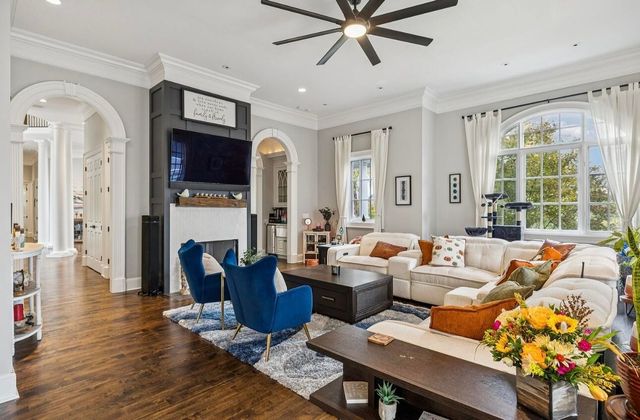 1255 Morning Glory CT, Brentwood, TN 37027