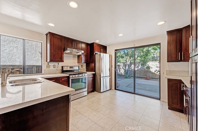 4144 Lost Springs Drive, Calabasas, CA 91301