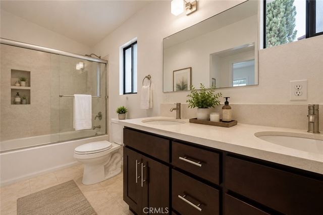 4144 Lost Springs Drive, Calabasas, CA 91301