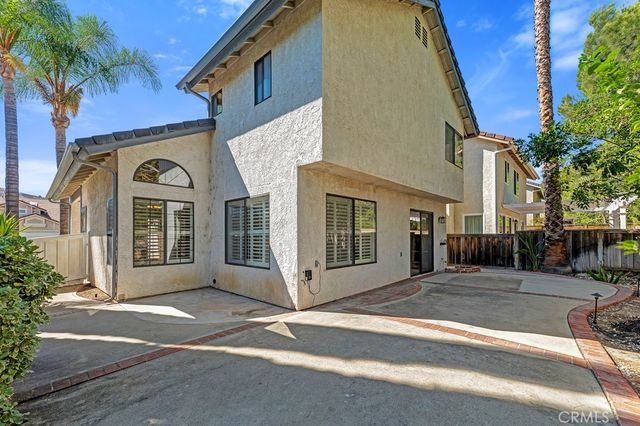 4144 Lost Springs Drive, Calabasas, CA 91301