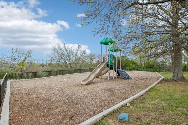 3515 Steffisburg Dr, Nashville, TN 37211