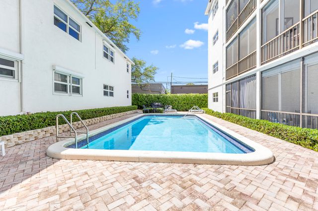 1212 SE 2nd Court 303, Fort Lauderdale, FL 33301