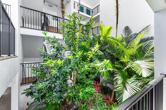 1212 SE 2nd Court 303, Fort Lauderdale, FL 33301